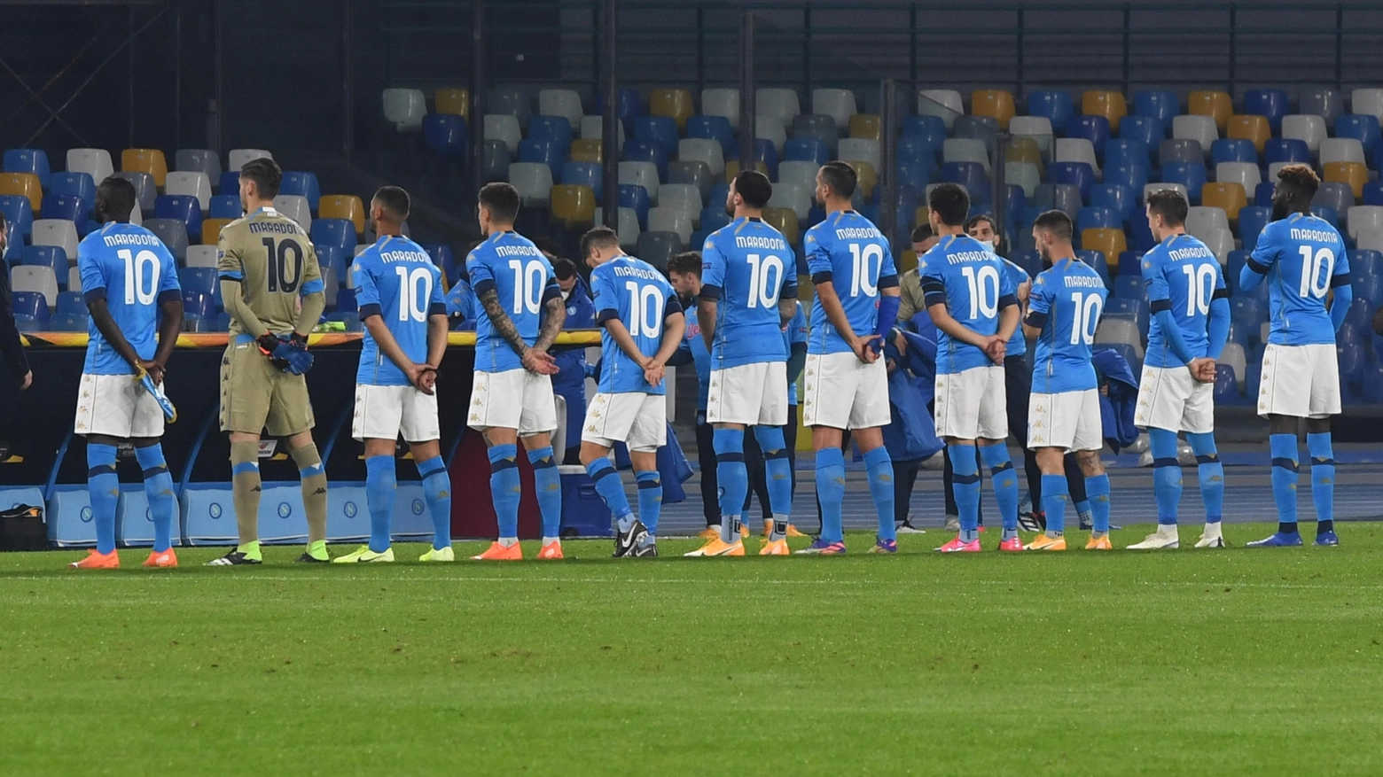 Napoli-Rijeka, gli azzurri indossano la 10 di Maradona (Ansa)