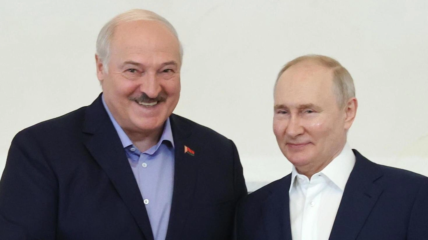 

Lukashenko e la guerra in Ucraina: "Poteva essere evitata, ora si può fermare" - Negoziati con Parigi e Mosca