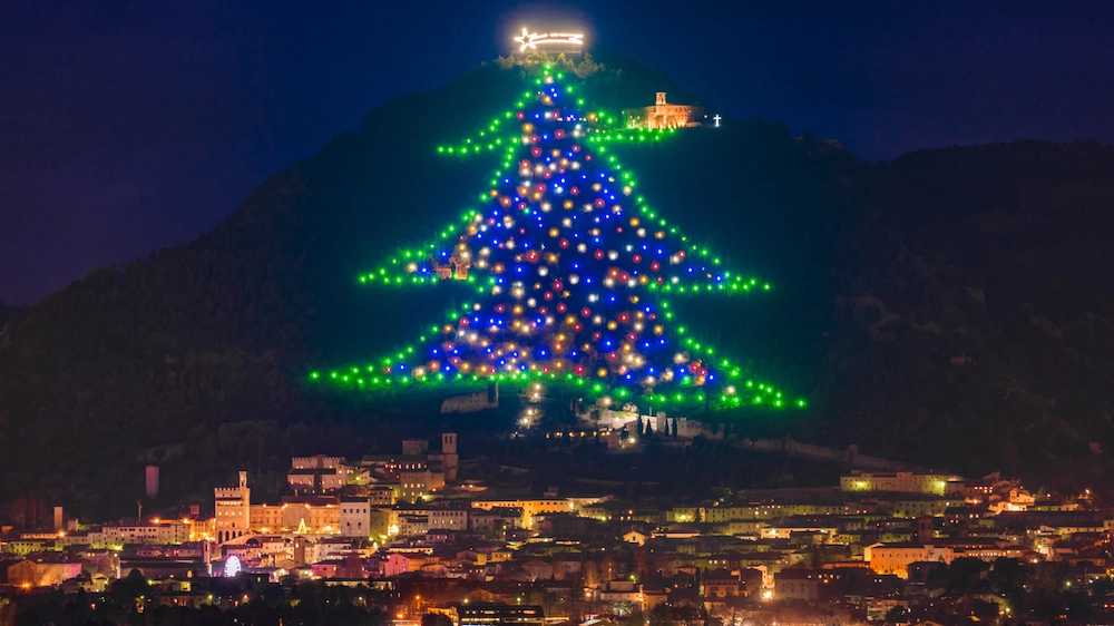 sono-italiani-gli-alberi-natalizi-di-luci-piu-grandi-del-mondo