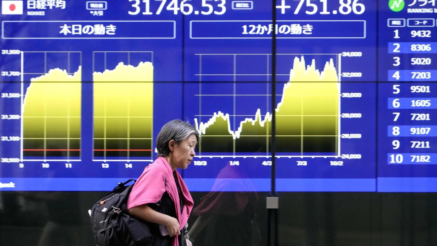 Borsa: Tokyo, apertura in rialzo (+0,57%)