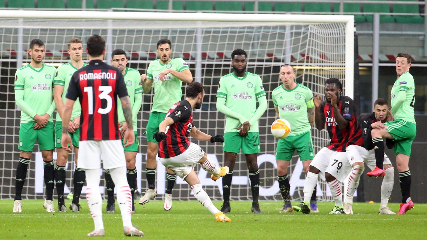 Milan Celtic, il gol di Calhanoglu (Ansa)