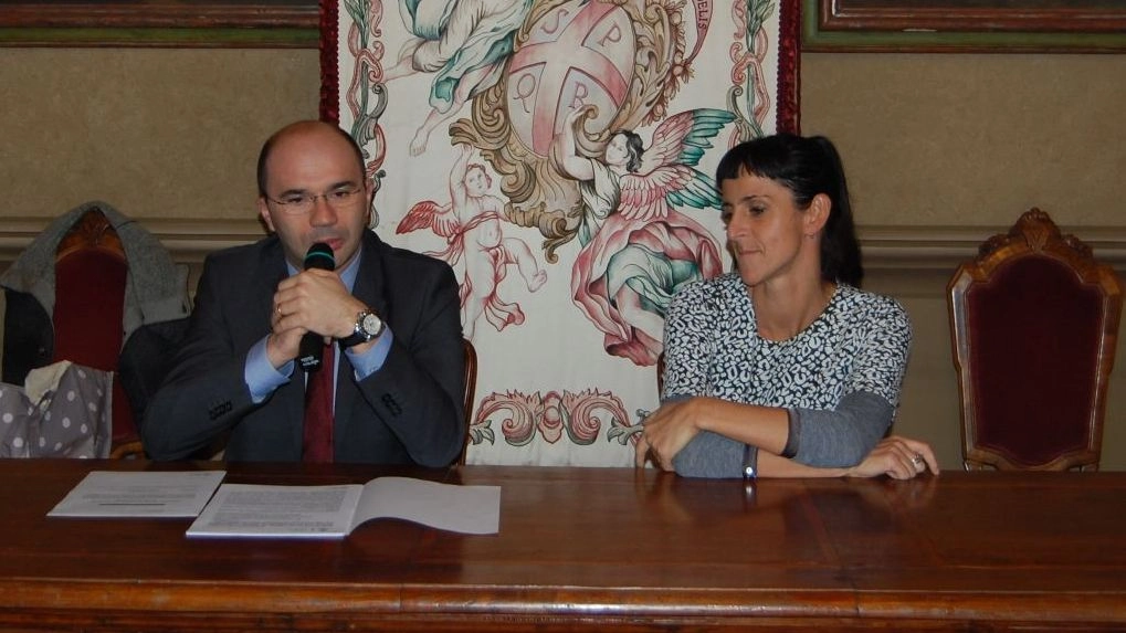 Il sindaco Luca Vecchi e la consigliera comunale Annalisa Rabitti