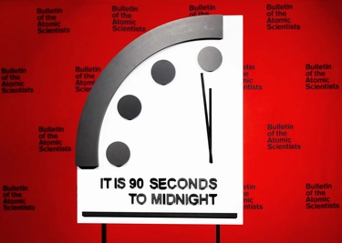 Doomsday Clock: l’Orologio dell’Apocalisse segna 90 secondi alla fine del mondo