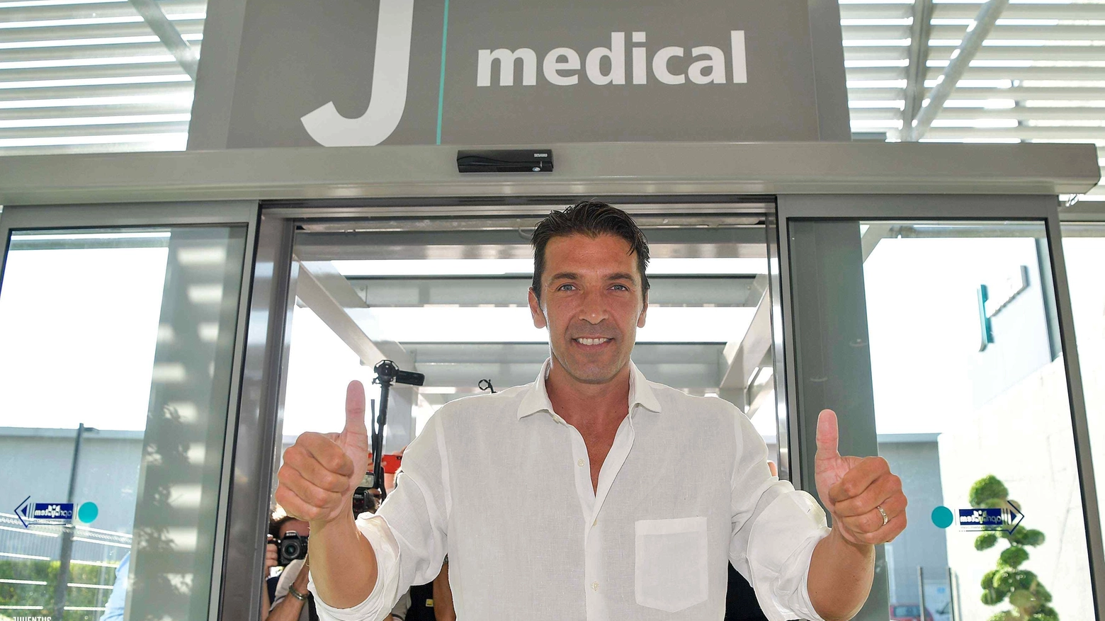 Gigi Buffon al J Medical