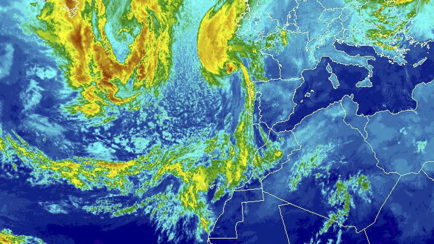 Uragano Ophelia, un'immagine satellitare del Noaa (foto Ansa)