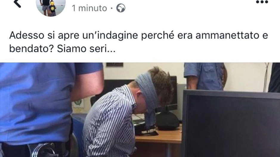 Carabiniere ucciso, la foto dell'americano bendato in caserma 