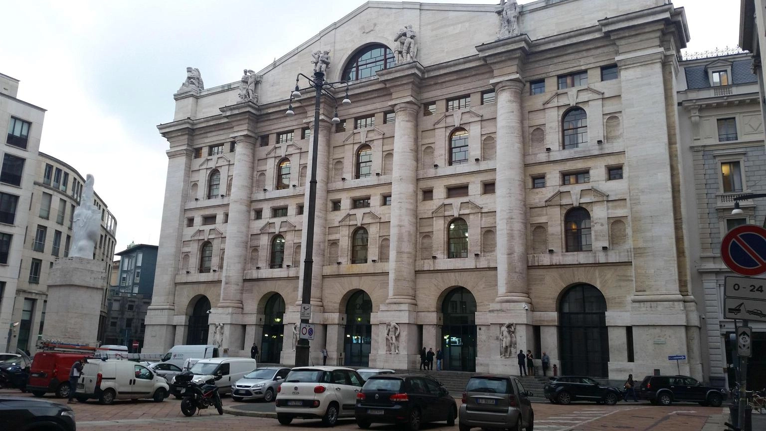 Borsa: Milano chiude in netto calo dell'1,39%