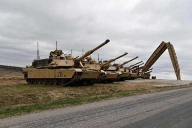 Carri armati Abrams, i micidiali tank Usa per l'Ucraina. Le differenze con i Leopard