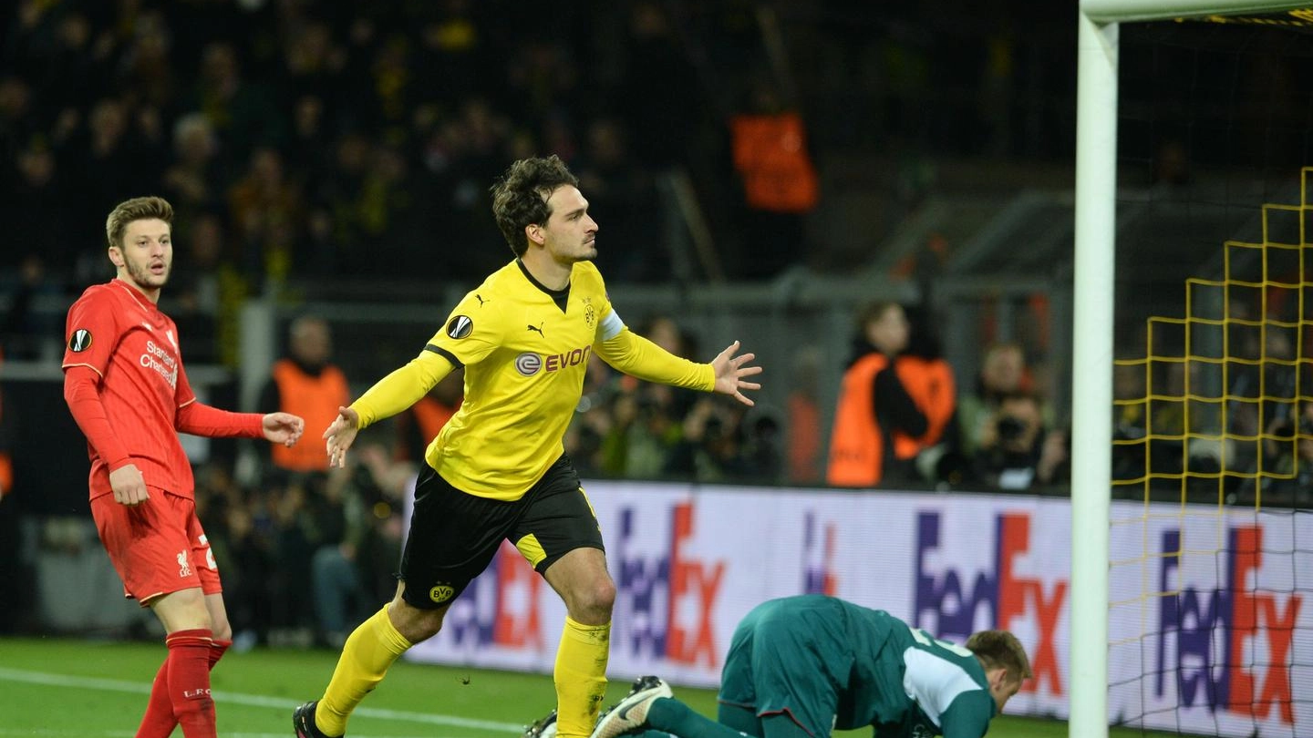 Borussia Dortmund-Liverpool, il gol di Mats Hummels (Ansa)