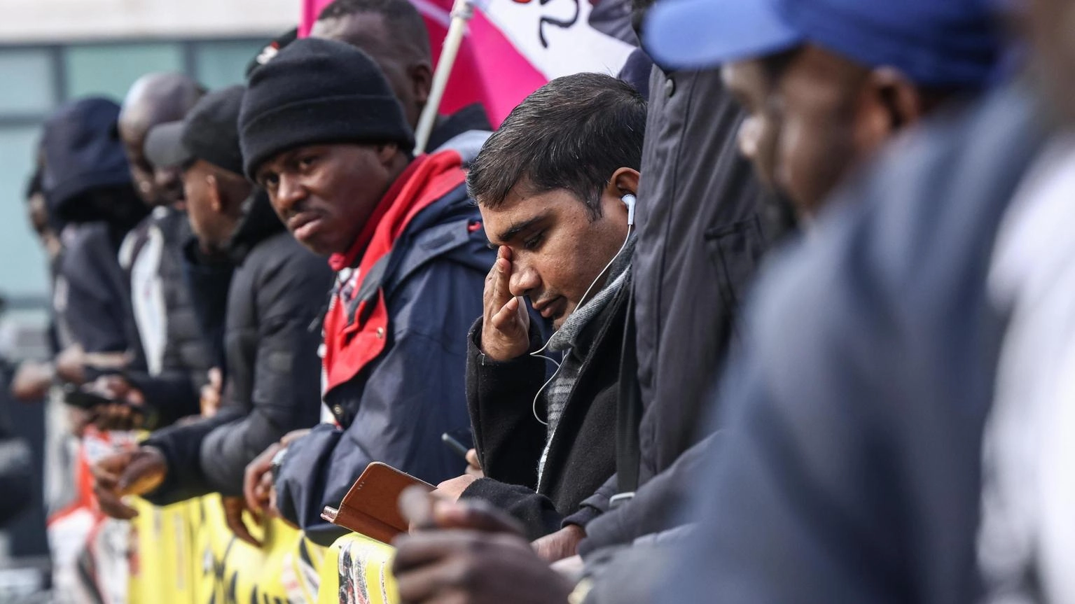 Francia: Corte costituzionale boccia in parte legge sui migranti