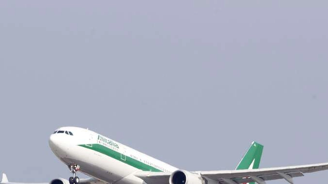 Alitalia cancella 150 voli a Fiumicino