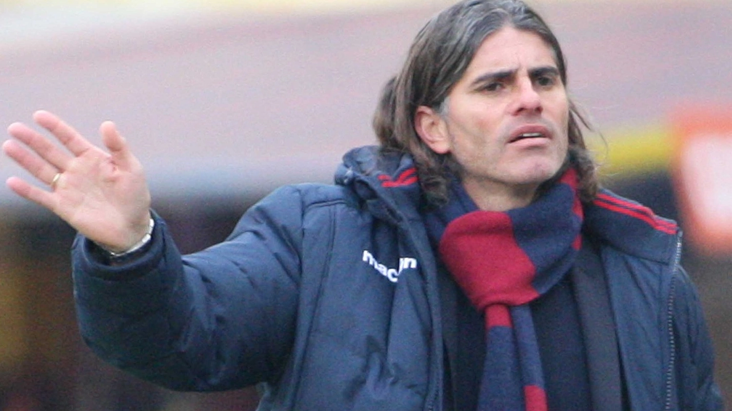L’allenatore del Bologna Diego Lopez (foto Schicchi)