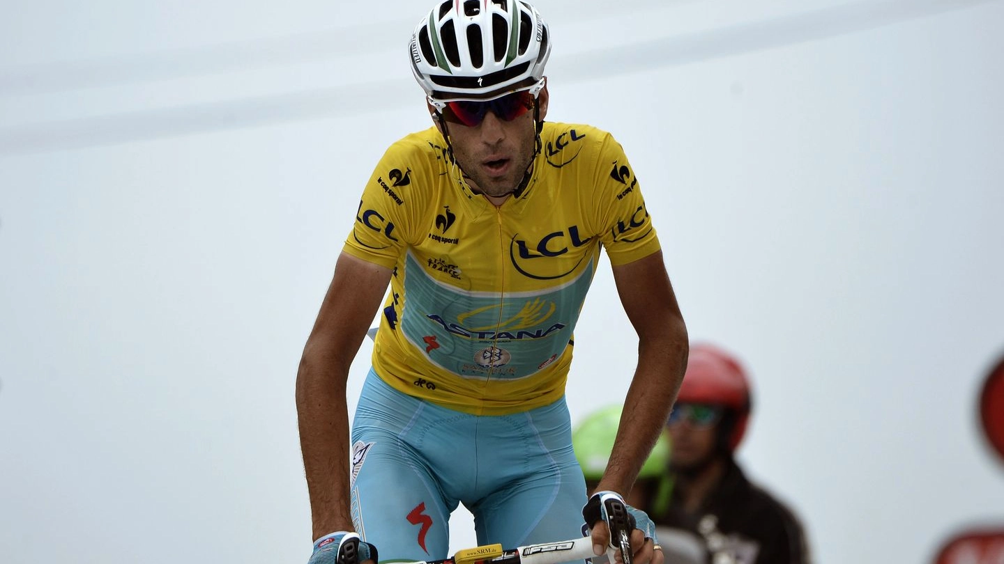 Maggio 2016 - Nibali, caccia al Giro Champions a Milano