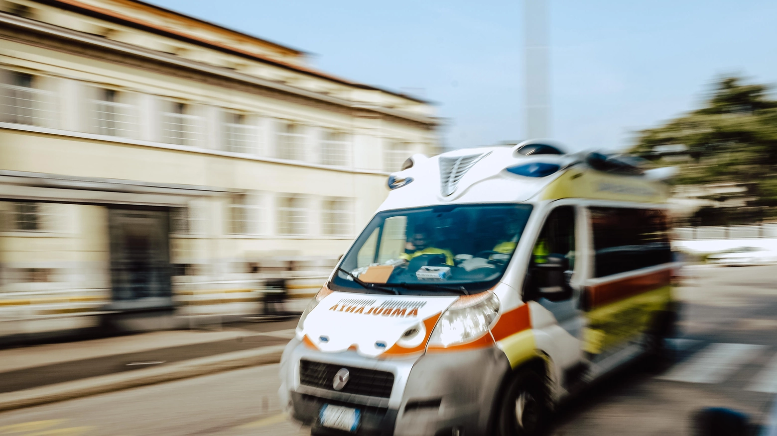 Ambulanza (immagini d'archivio)