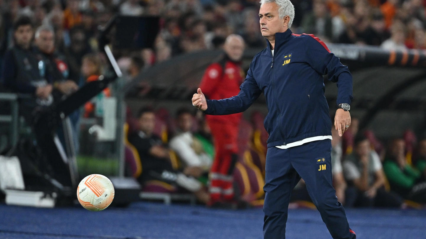 José Mourinho, allenatore della Roma (Ansa)