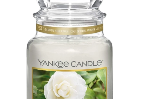 Yankee Candle Camelia su amazon.com
