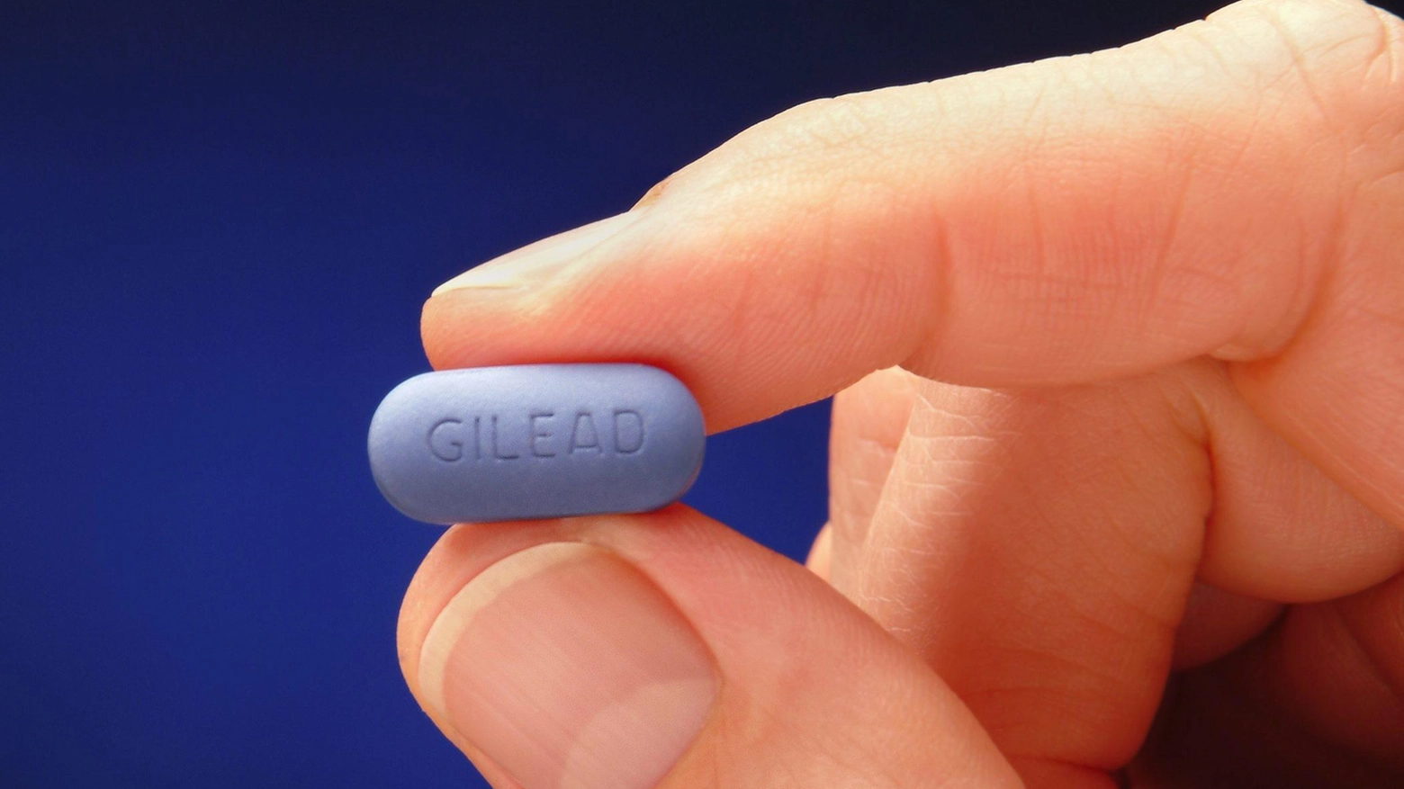 Gli studi che indicano che una pillola al giorno abbassa il rischio di contagio da Aids (Ansa)