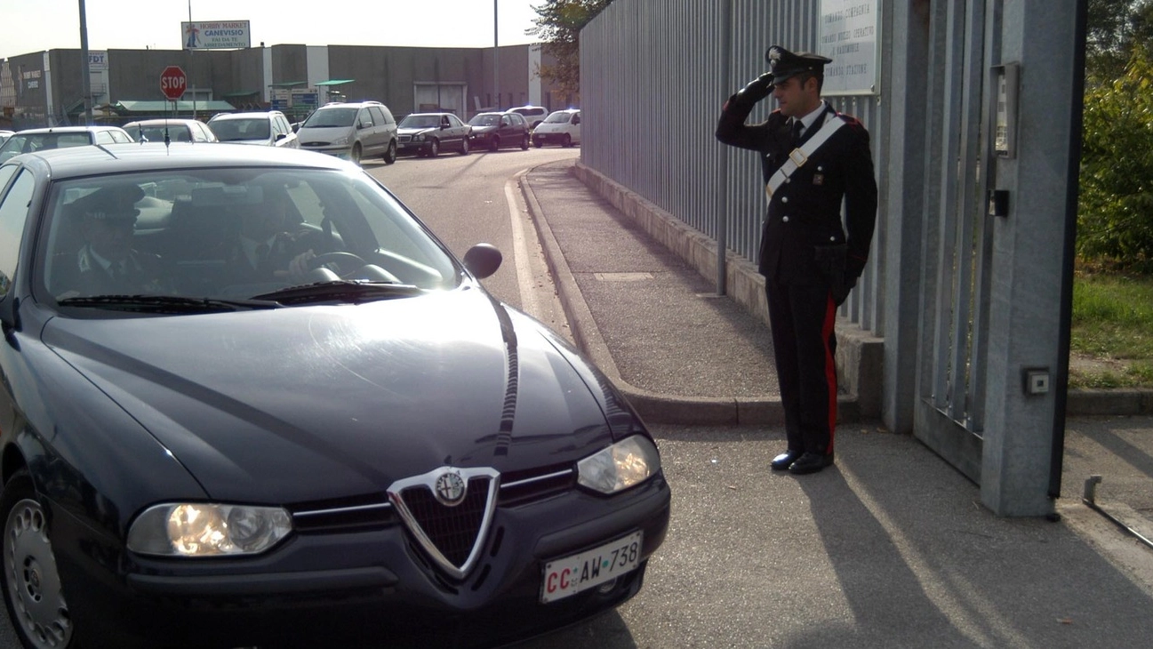 La caserma dei carabinieri di Cassano d'Adda (Canali)