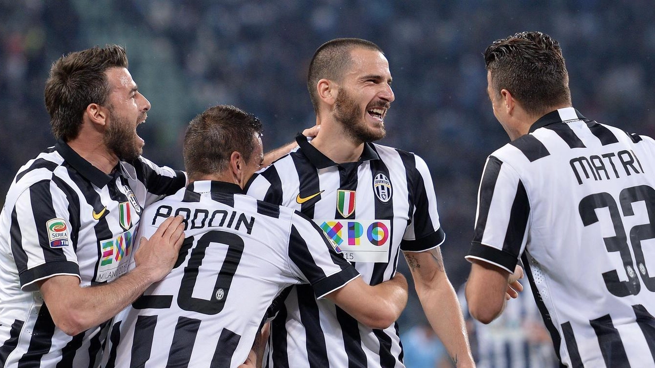 L'esultanza dei giocatori della Juventus (Ansa)