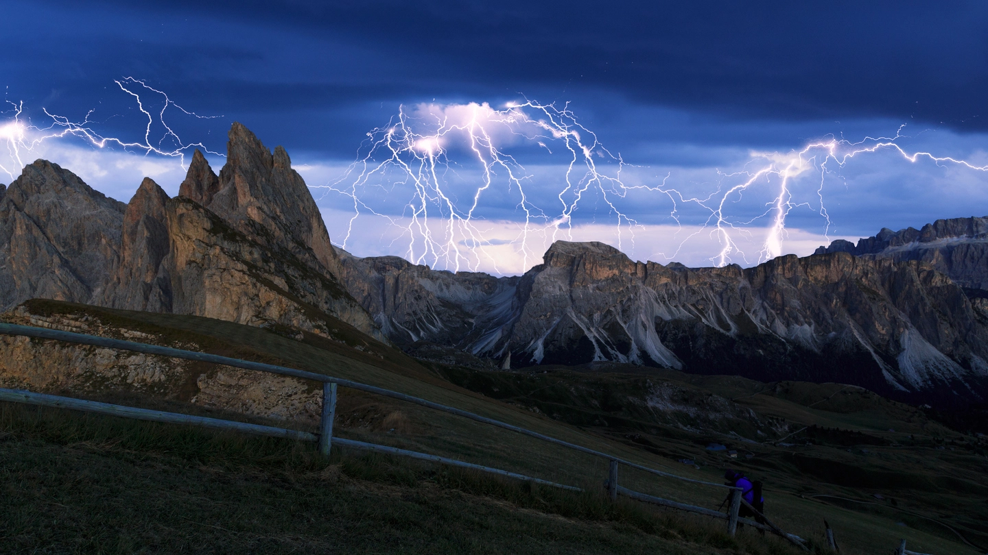 Meteo, temporali sulle Alpi nei prossimi giorni (foto iStock)