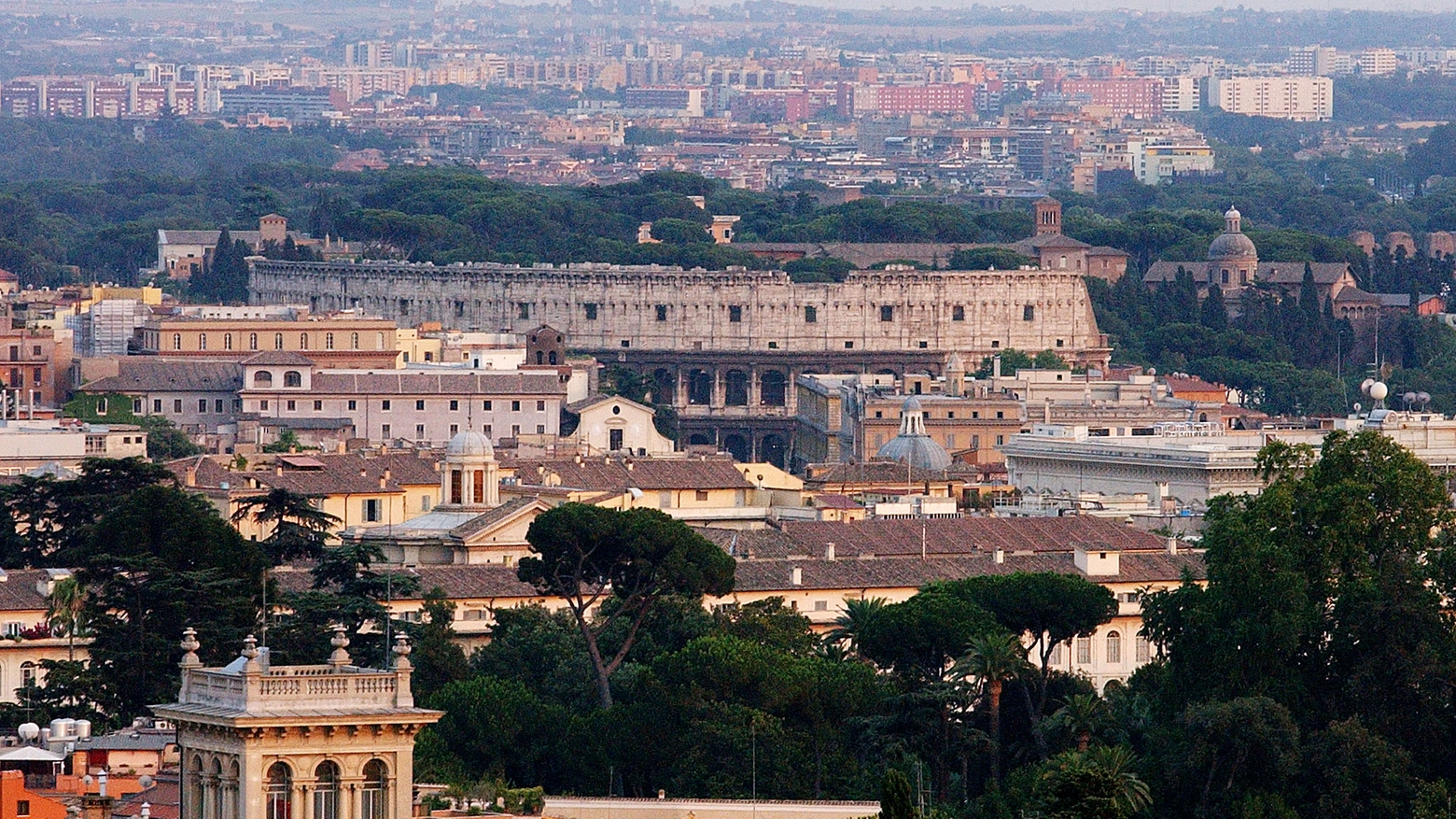 Affittopoli, una veduta del centro di Roma con il Colosseo