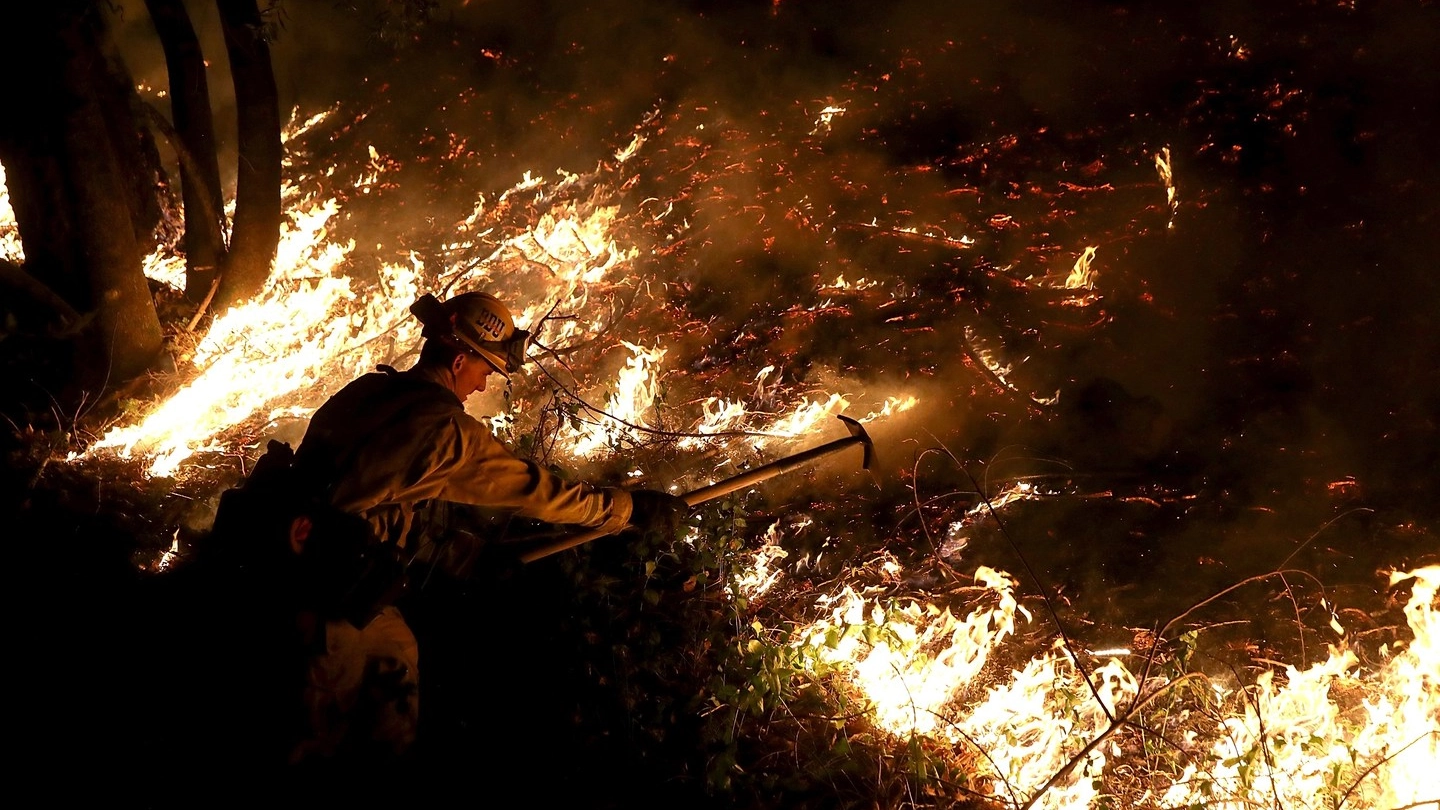 Incendi in California, emergenza senza fine - Afp