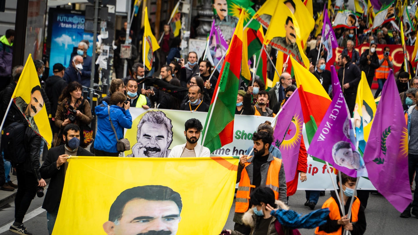 Un momento della manifestazione in occasione dell'arrivo di Abdullah Ocalan in Italia
