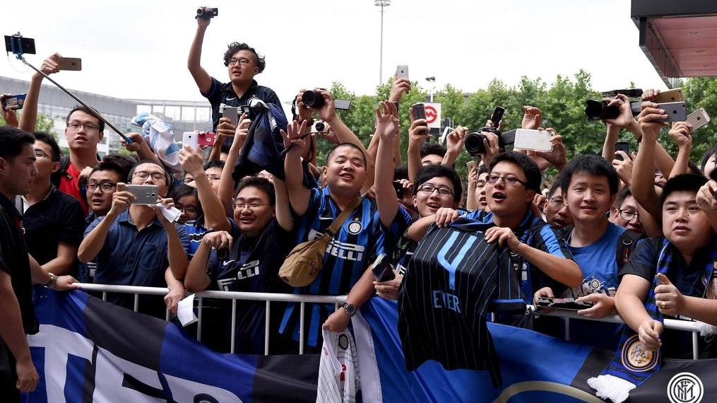 L'entusiasmo dei tifosi cinesi per l'arrivo dell'Inter (Twitter)