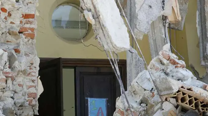 Sisma: pm dispone sequestro edifici