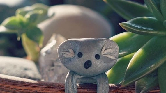 Un koala d'argilla creato dal piccolo Owen Colley per aiutare l'Australia 