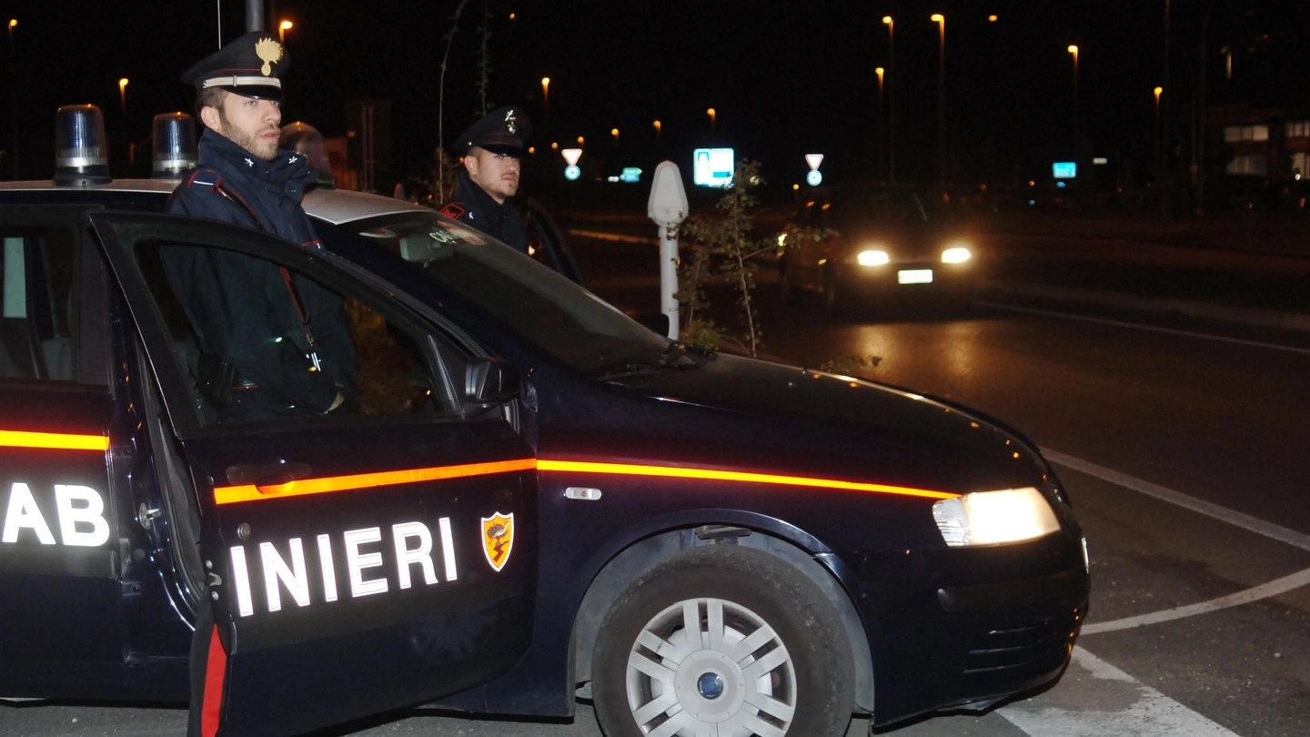Incidente per tre carabinieri sulla via Senese 