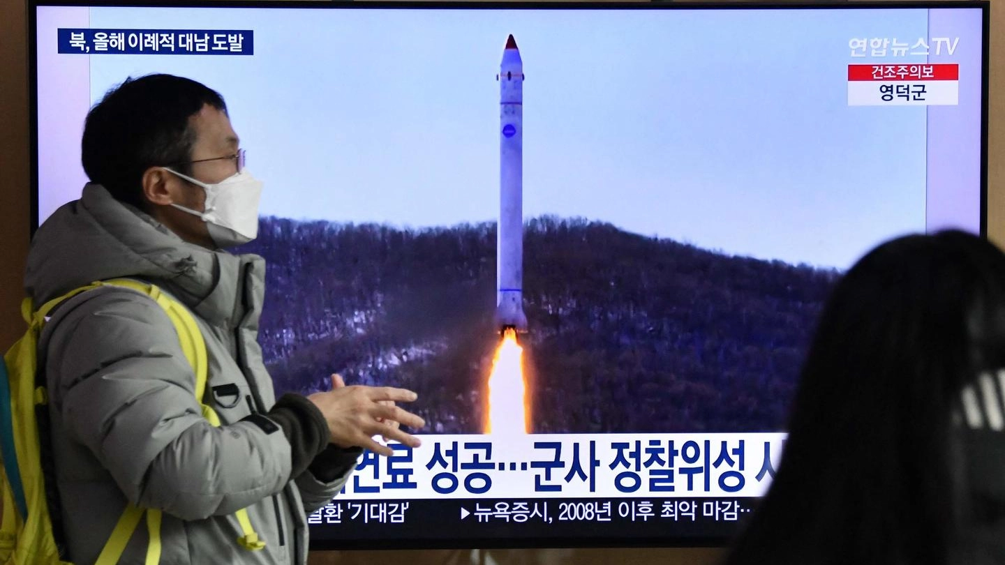 Un nuovo test missilistico della Corea del Nord (Ansa)