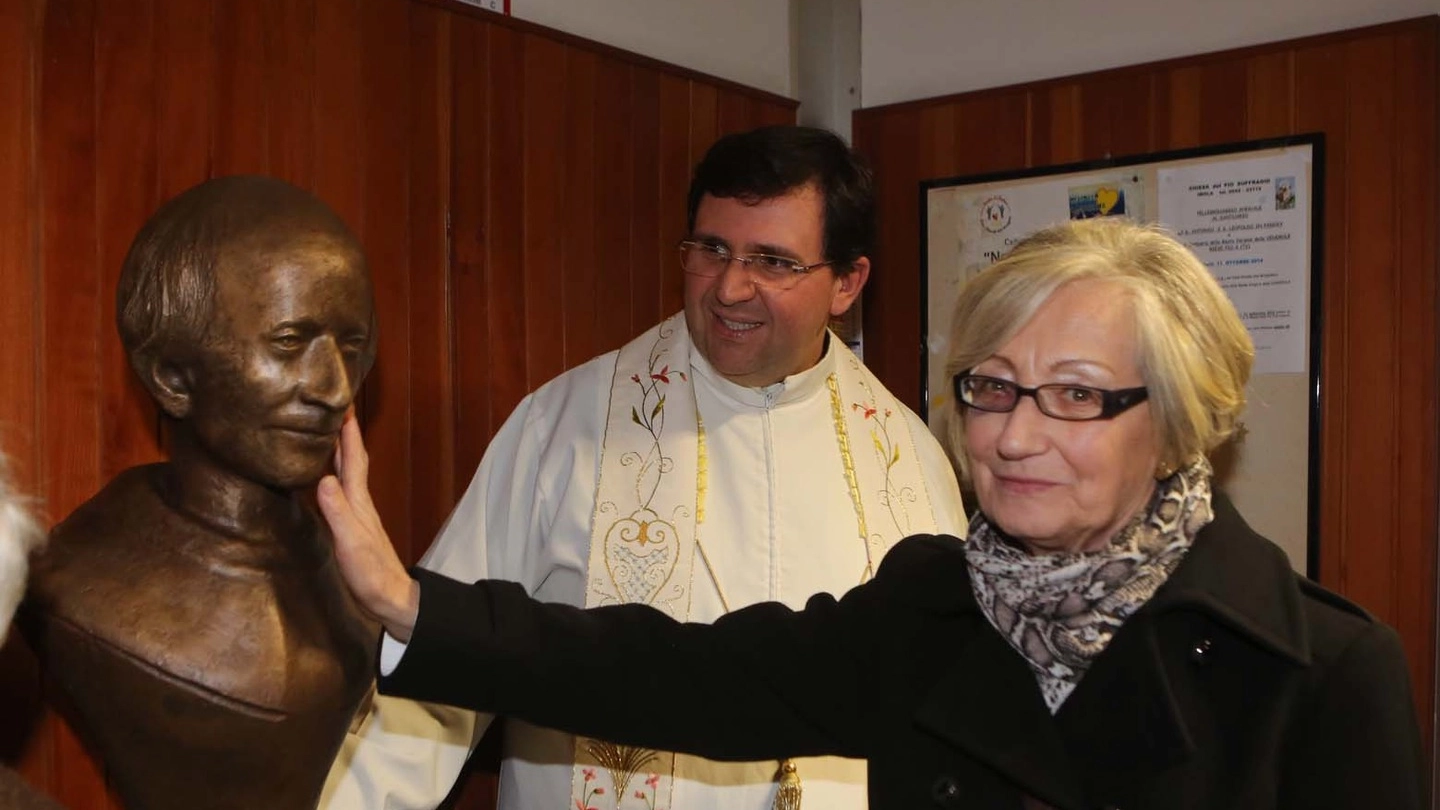 Imola, l'inaugurazione del bronzo di Padre Zoffoli (Foto Isolapress)