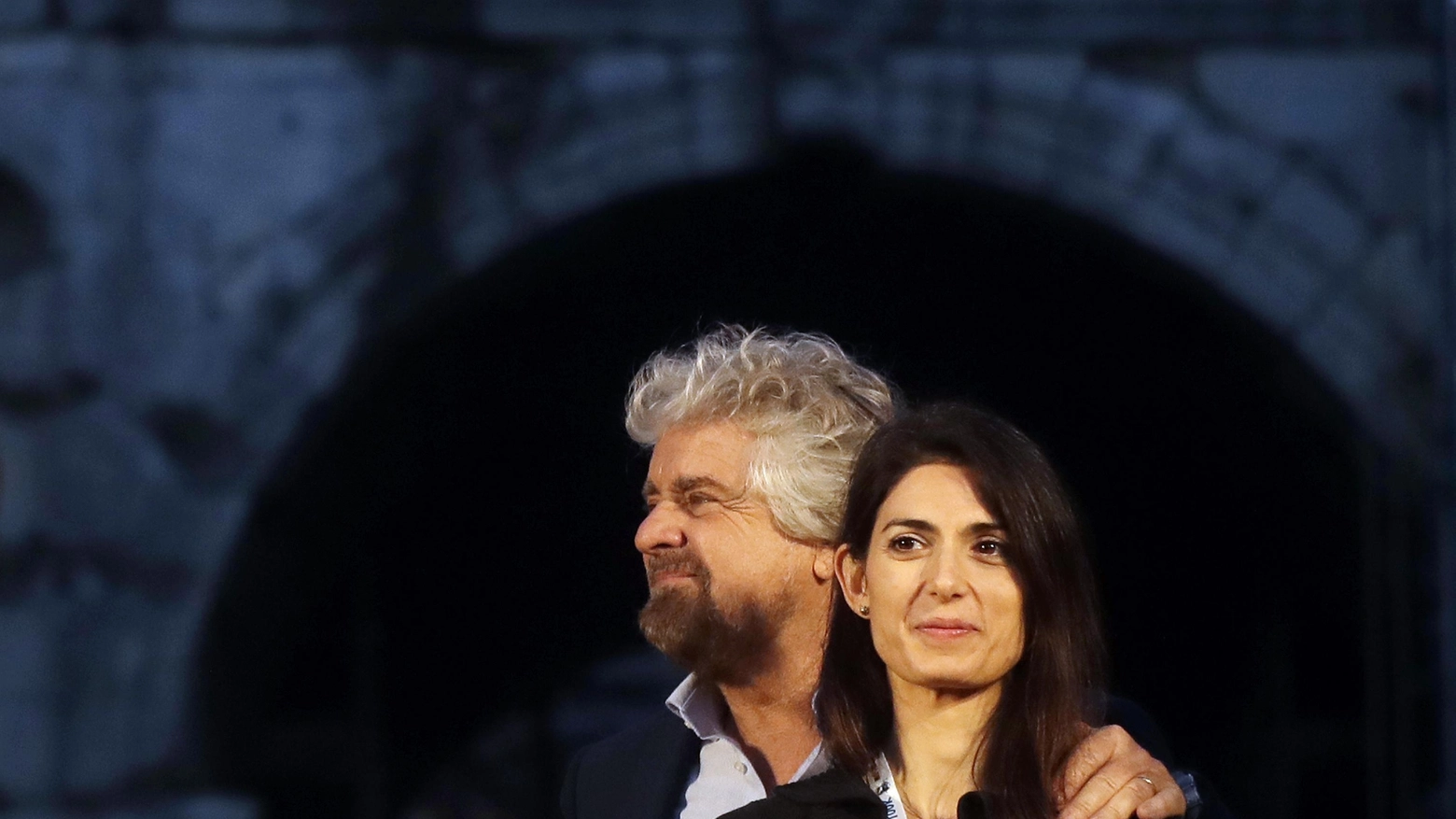 Beppe Grillo e Virginia Raggi (Lapresse)