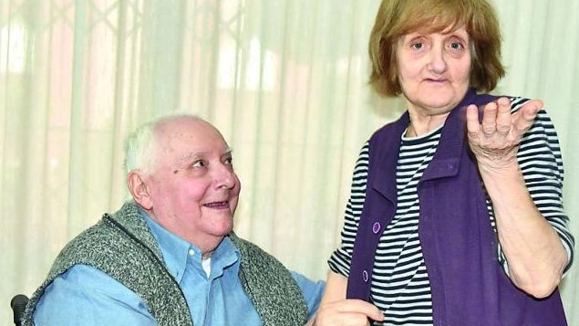 Rolando Sartori, 80 anni, pensionato e invalido, con la moglie