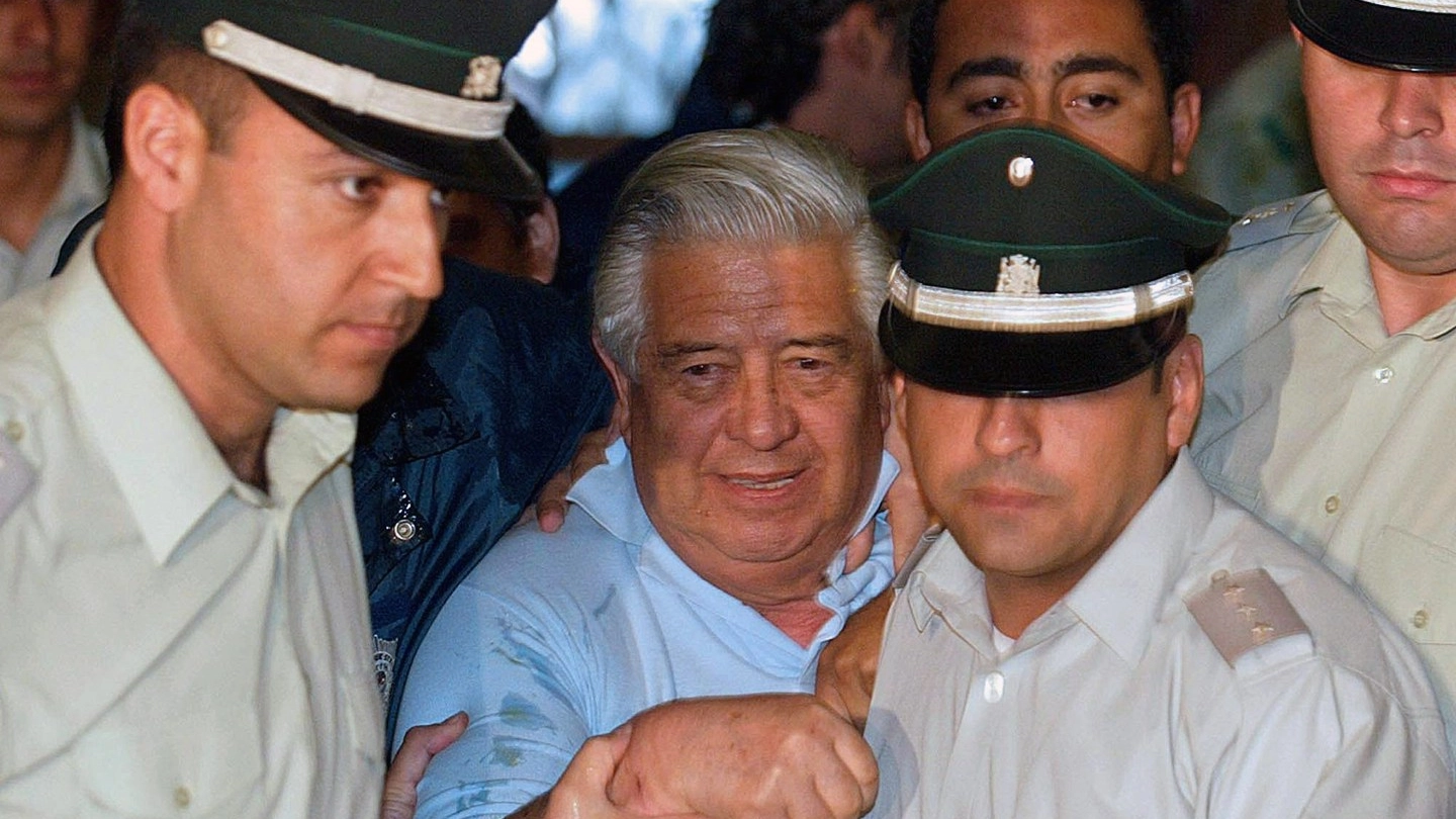Cile, il generale Manuel Contreras, braccio destro di Pinochet (Afp)