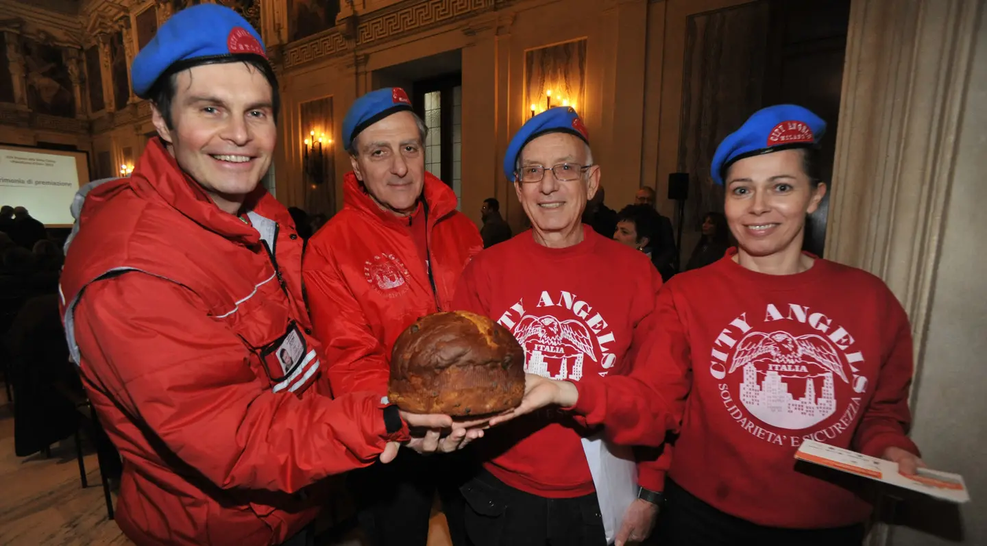Un Panettone d’Oro agli eroi di tutti i giorni