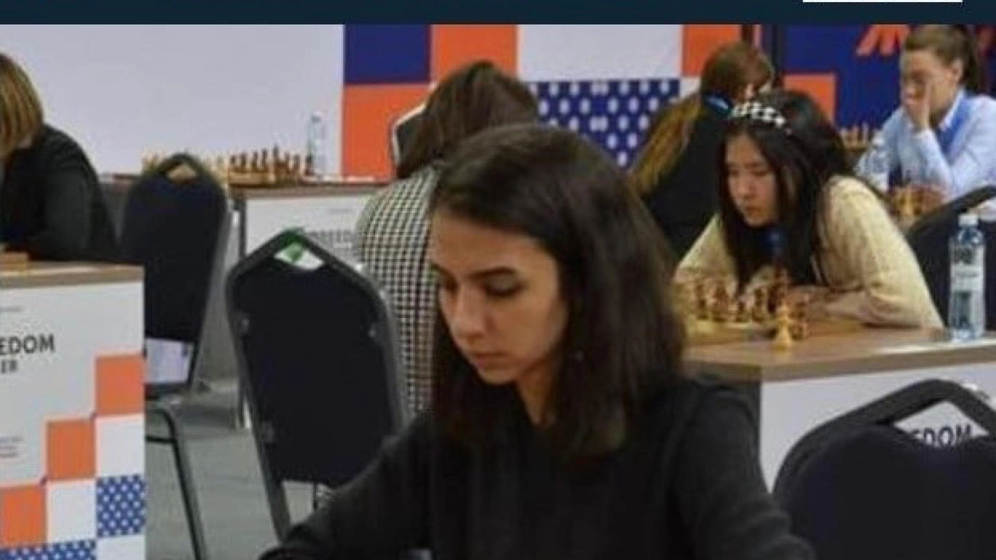 La campionessa di scacchi iraniana Sara Khadim al-Sharia (Ansa)