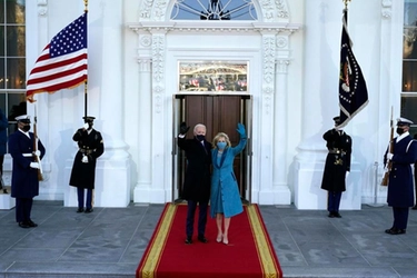 Usa, il giuramento di Biden: "La democrazia ha prevalso"