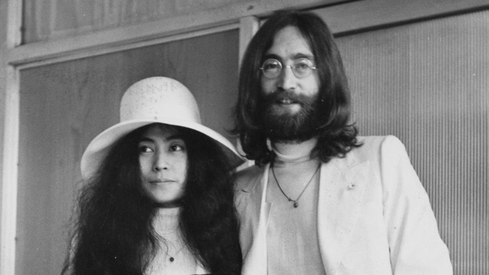 John Lennon e Yoko Ono nel 1969 – Foto: LaPresse