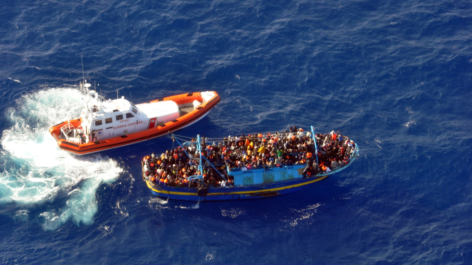 Migranti, sbarchi a Lampedusa (Ansa)