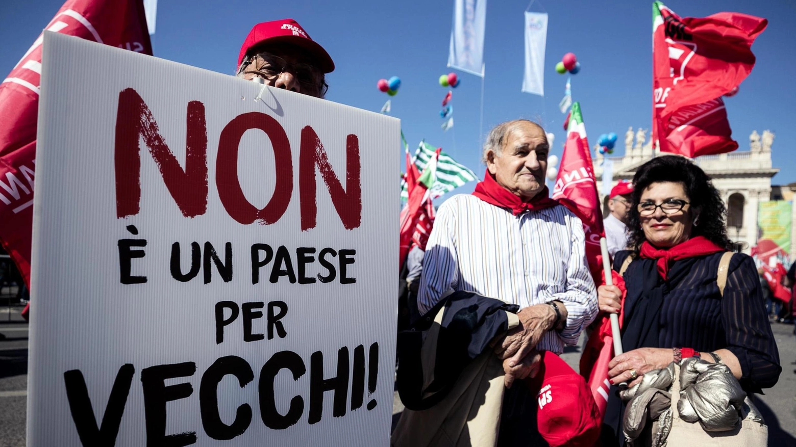 Una manifestazione dei sindacati dei pensionati a Roma