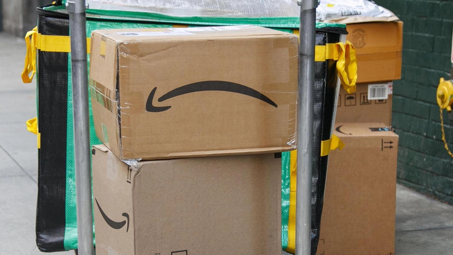 Lavoratori Amazon a Pe, monitorati e licenziati da algoritmo