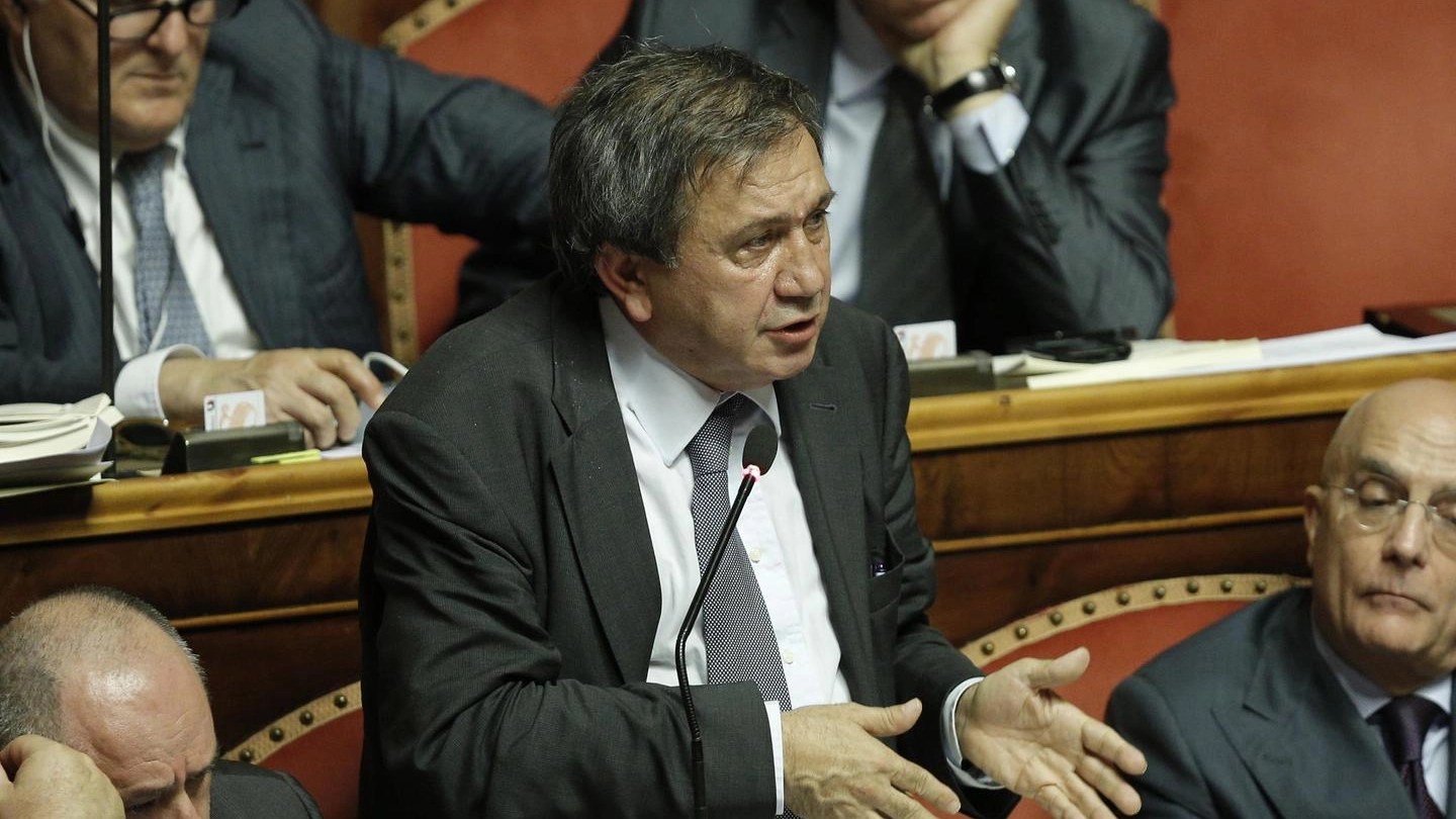 Antonio Azzollini in Senato in una foto d'archivio (Ansa)