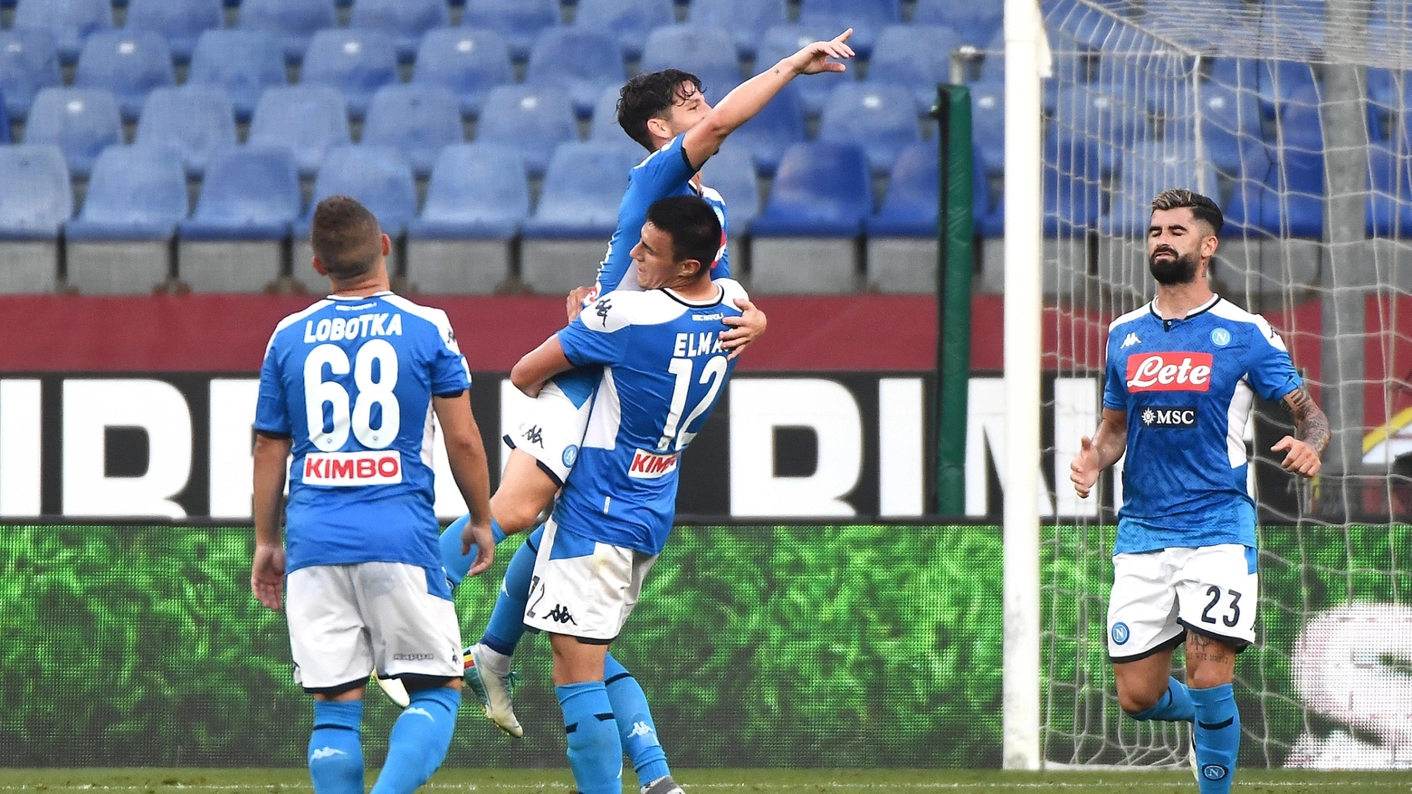 Serie A, Dries Mertens ancora titolare nel suo Napoli contro il Milan