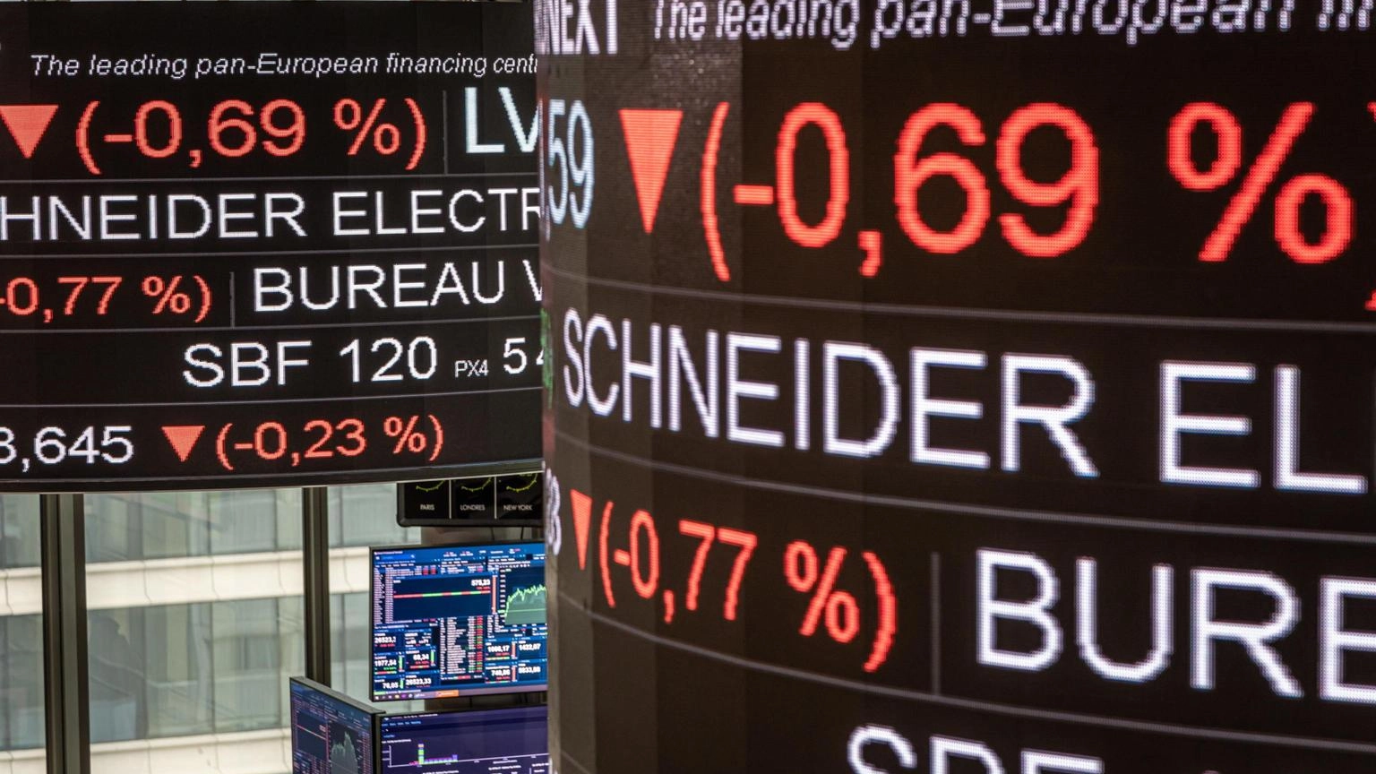 Borsa: L'Europa si conferma debole, Bce sempre sotto lente