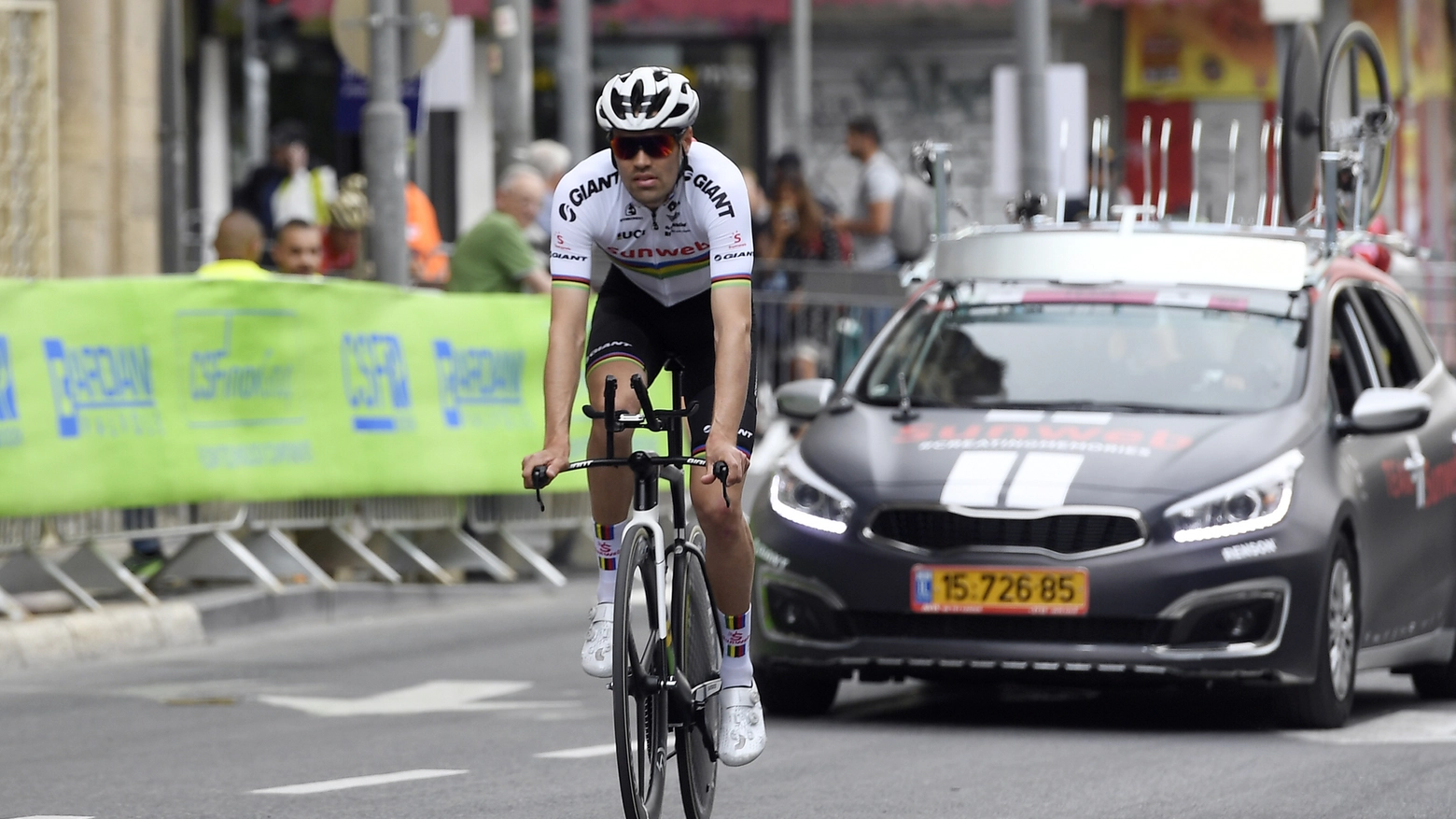 Giro d'Italia 2018, Tom Dumoulin nella prima tappa (Lapresse)