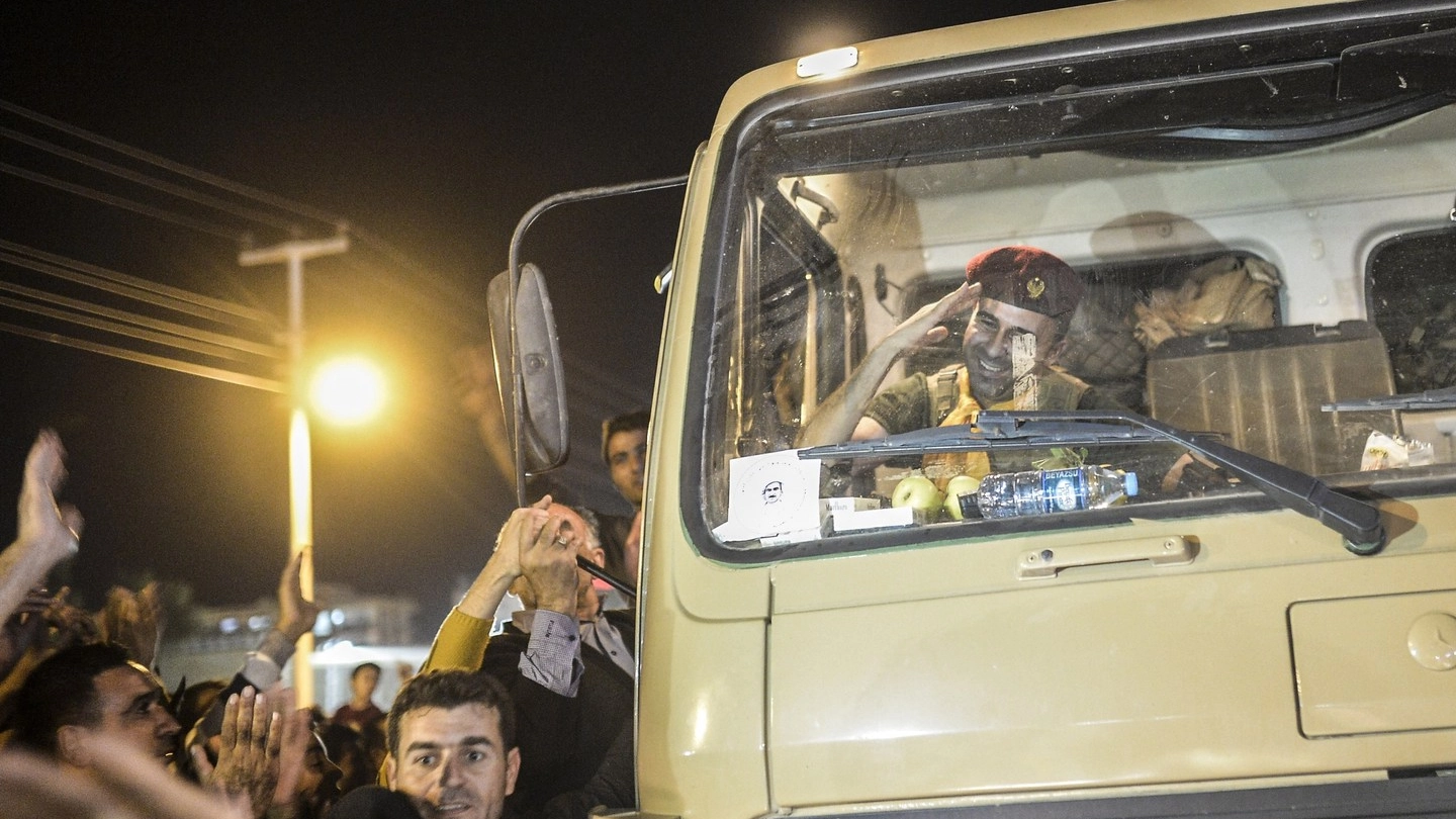 Peshmerga curdi arrivano a Kobane (Afp)