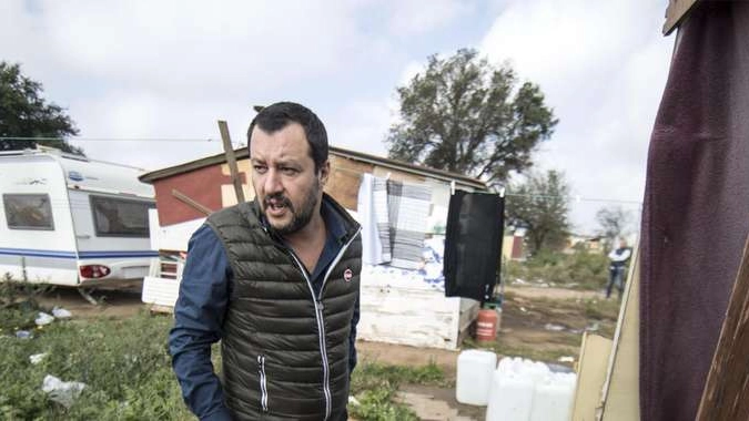 Salvini, ruspe per campo Castel Romano