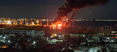 Guerra Ucraina Russia: attacco di Kiev in Crimea, distrutta nel porto di Feodosia nave che trasportava droni iraniani